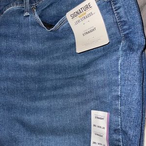 Levi’s Signature Gold Totally shaping straight jeans 28S W39 L30